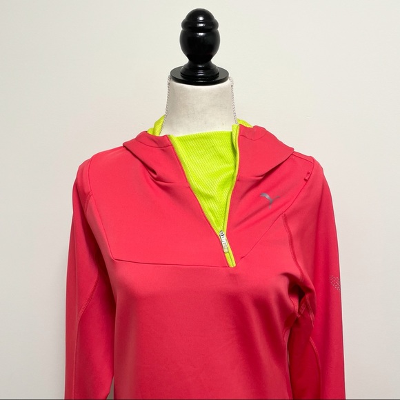 Puma Geranium Punch Windblock Hooded Soft Shell - Picture 6 of 13